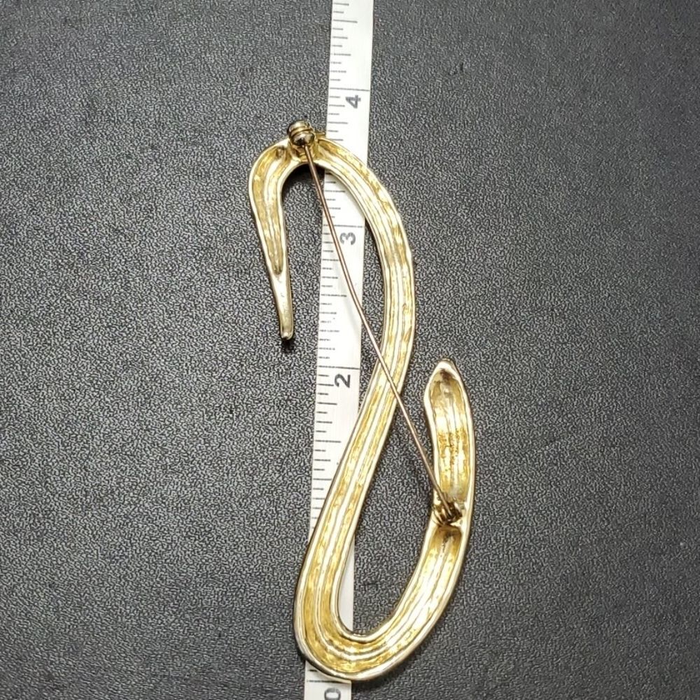 Vintage Gold Tone Large S Brooch - Picture 5 of 5